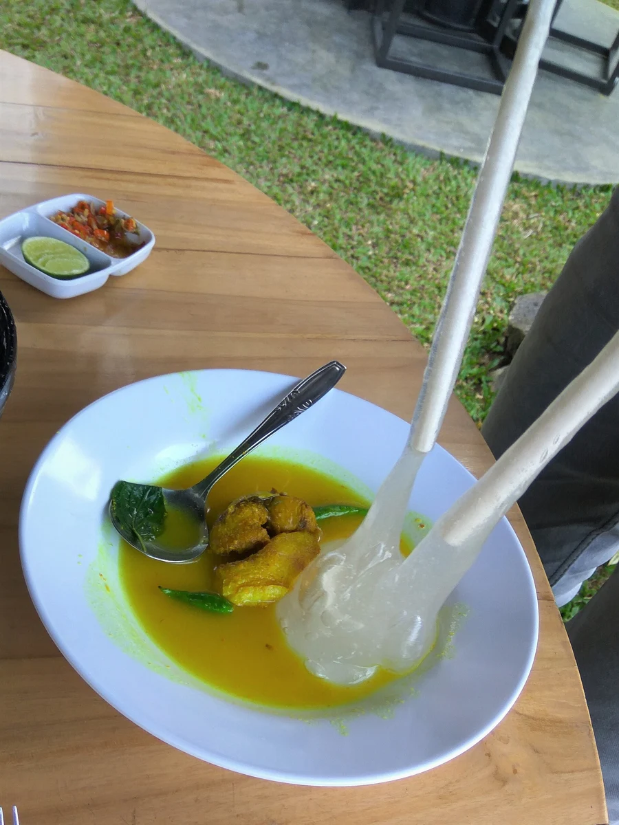 Papeda Ikan Kuah Kuning.jpg